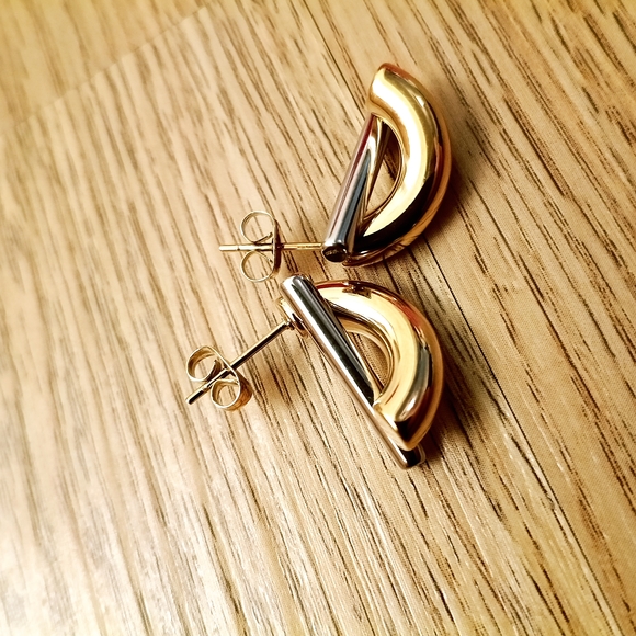 Elegant Gold and Silver Earrings - Picture 5 of 5